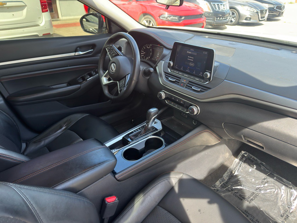2023 Nissan Altima Image 18