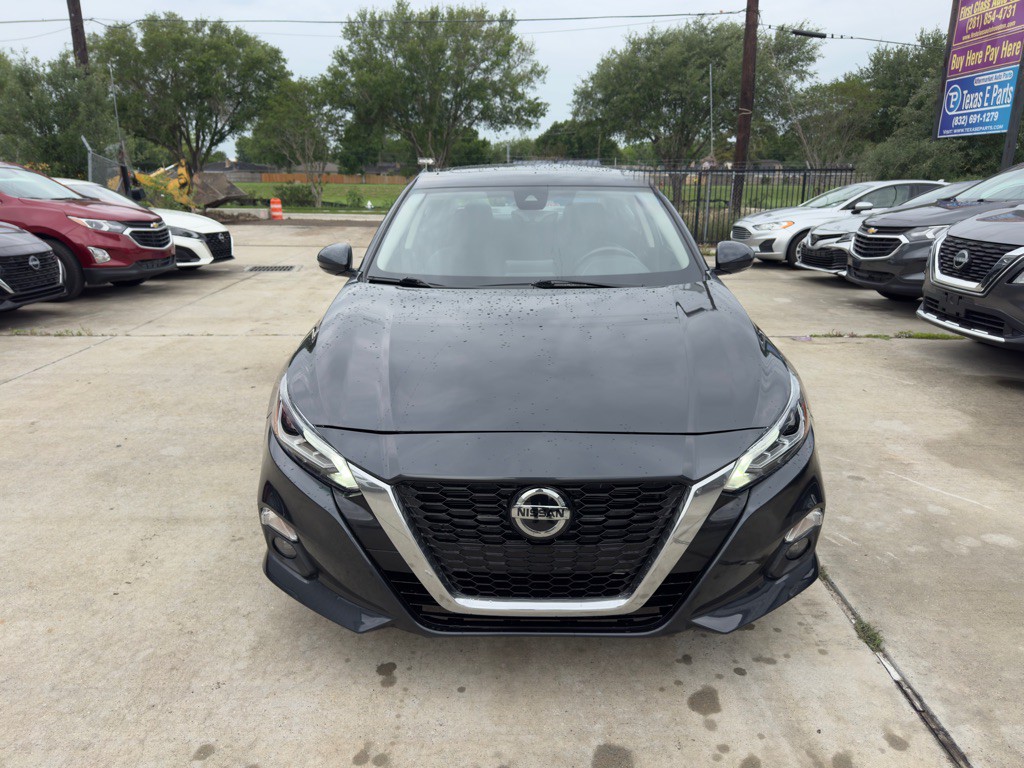 2022 Nissan Altima Image 3