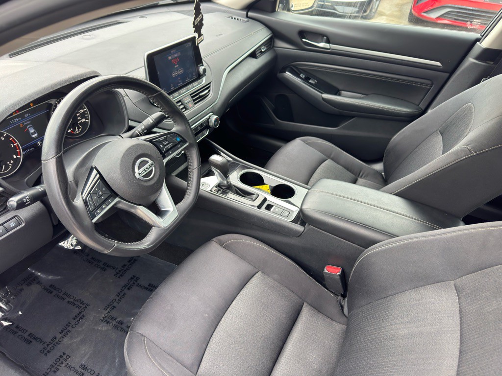 2022 Nissan Altima Image 14