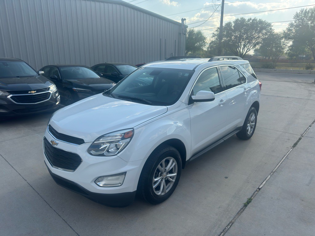 2017 Chevrolet Equinox Image 2