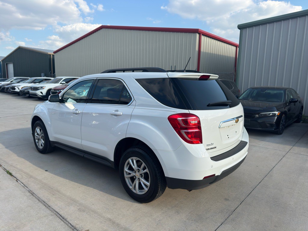 2017 Chevrolet Equinox Image 8