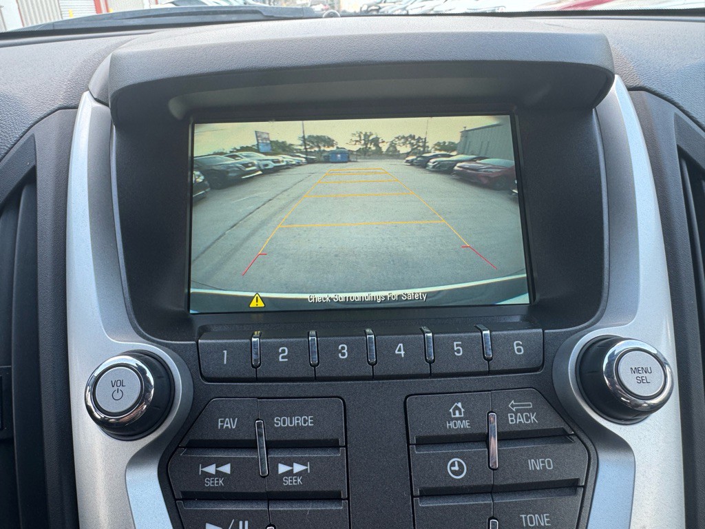 2017 Chevrolet Equinox Image 12
