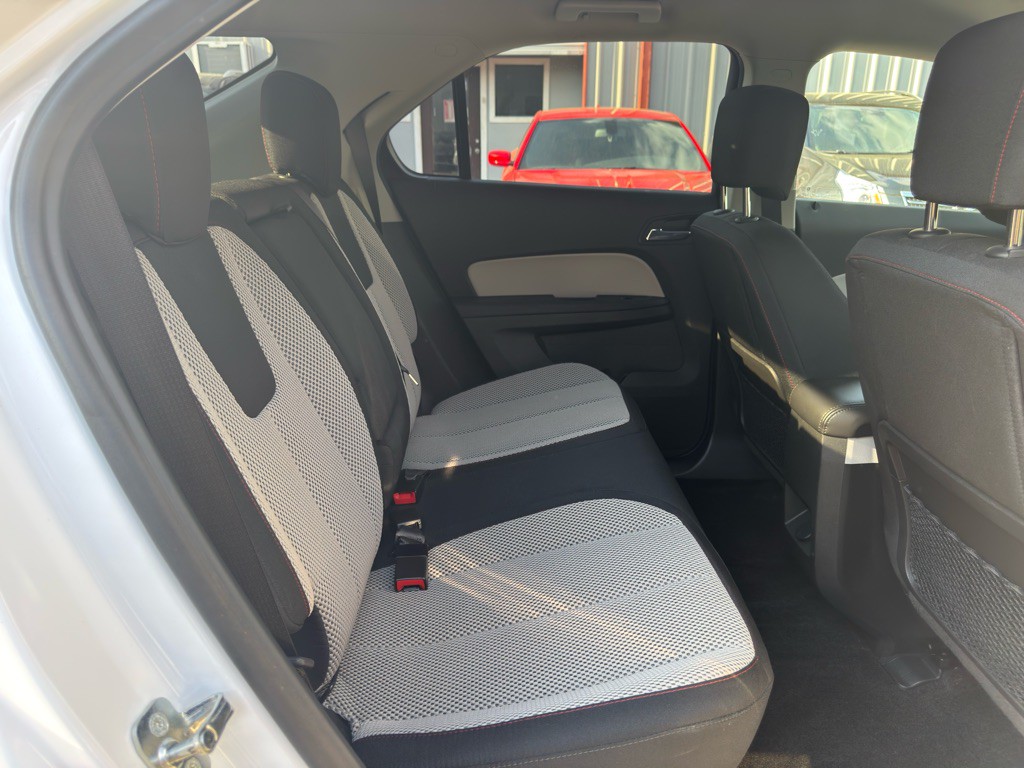 2017 Chevrolet Equinox Image 18