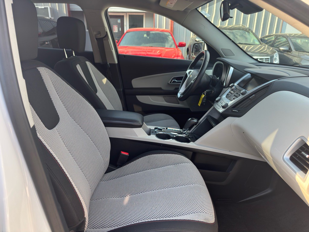 2017 Chevrolet Equinox Image 21