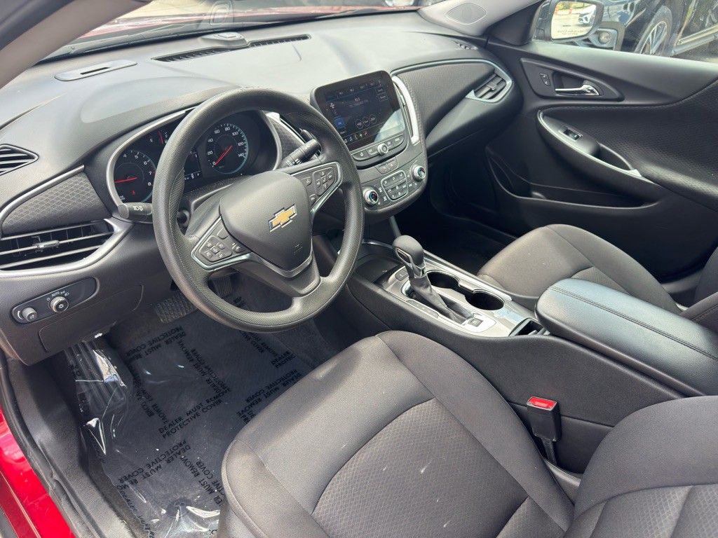 2025 Chevrolet Malibu Image 15