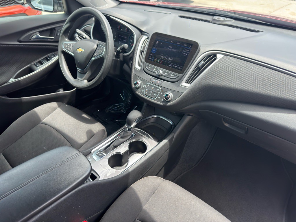 2025 Chevrolet Malibu Image 21