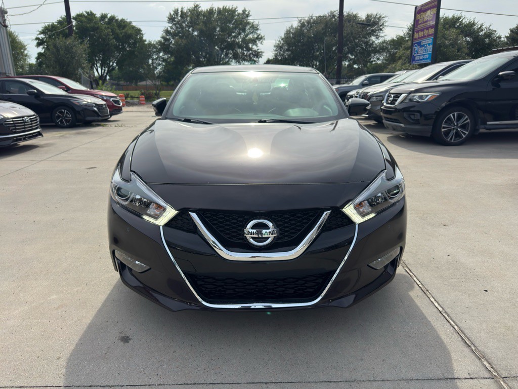 2017 Nissan Maxima Image 3