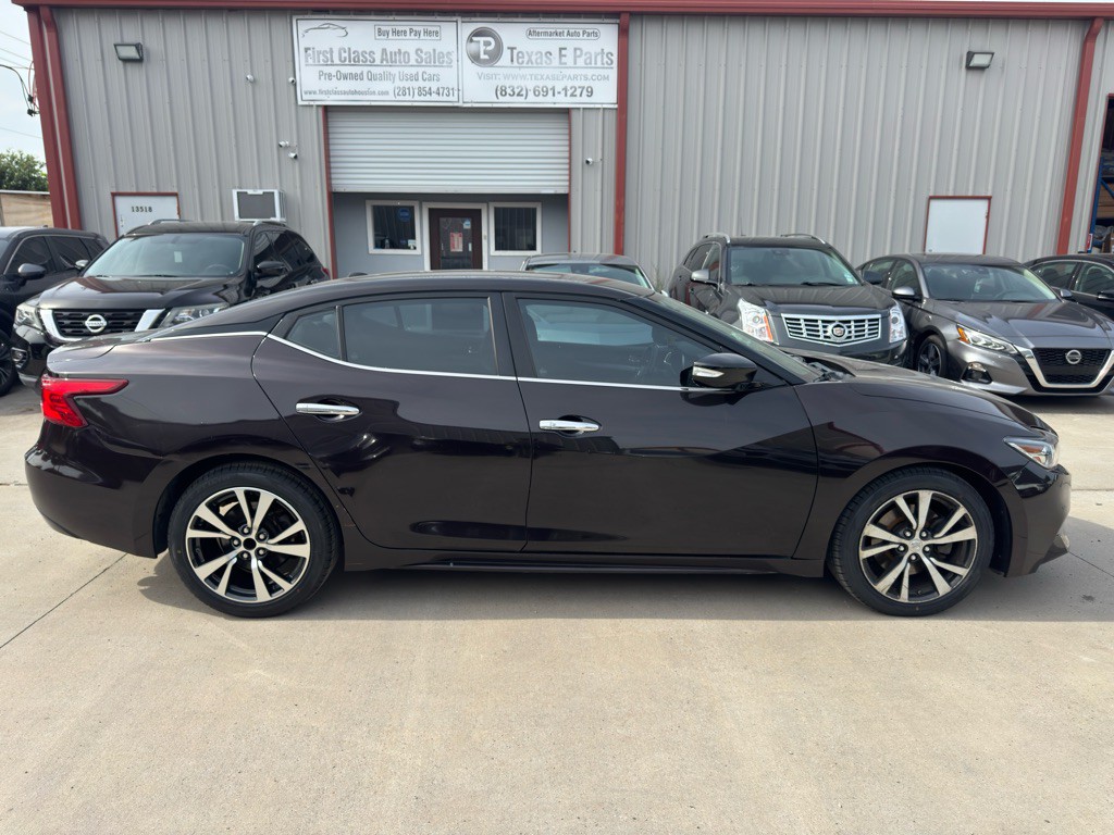 2017 Nissan Maxima Image 5