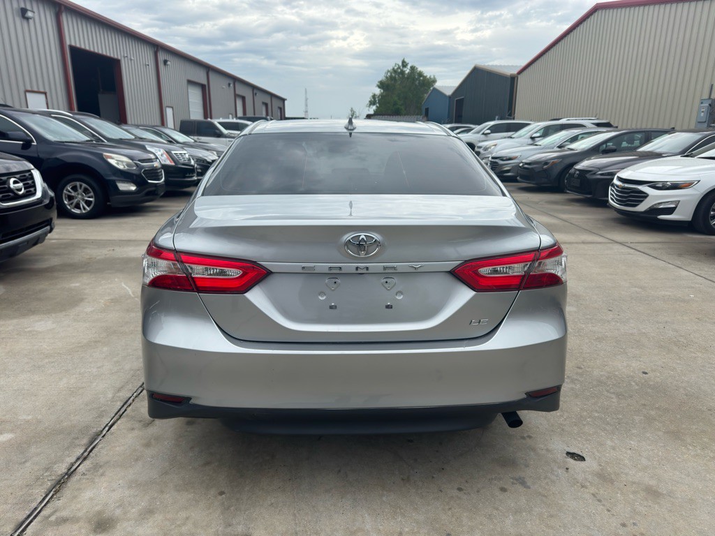 2019 Toyota Camry Image 6