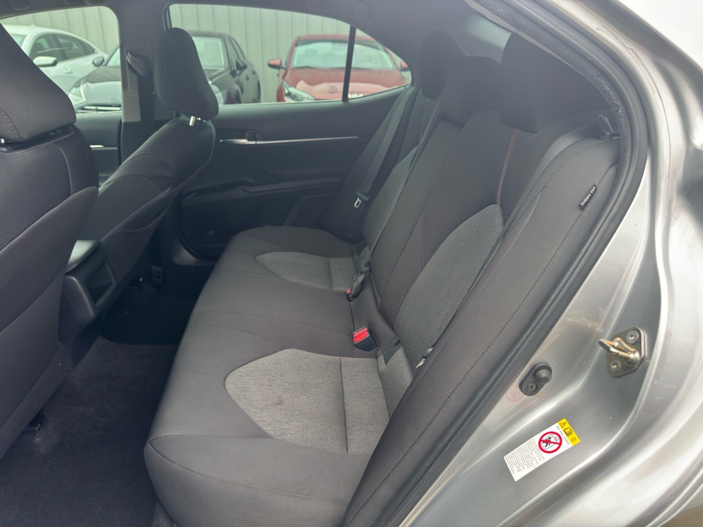 2019 Toyota Camry Image 10
