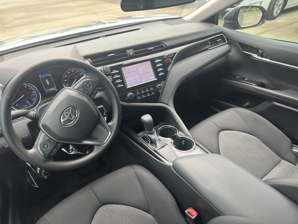 2019 Toyota Camry Image 11