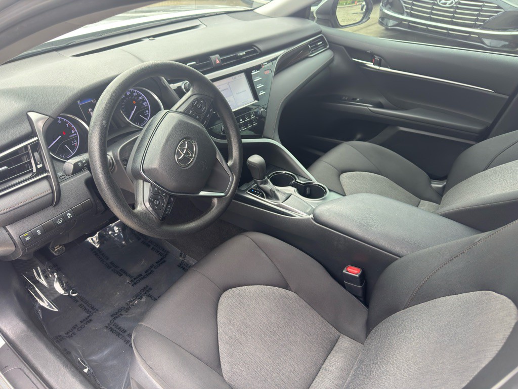 2019 Toyota Camry Image 13
