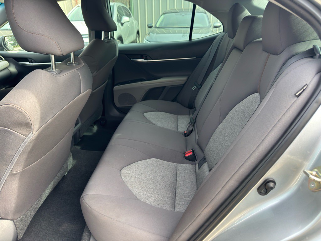 2019 Toyota Camry Image 8