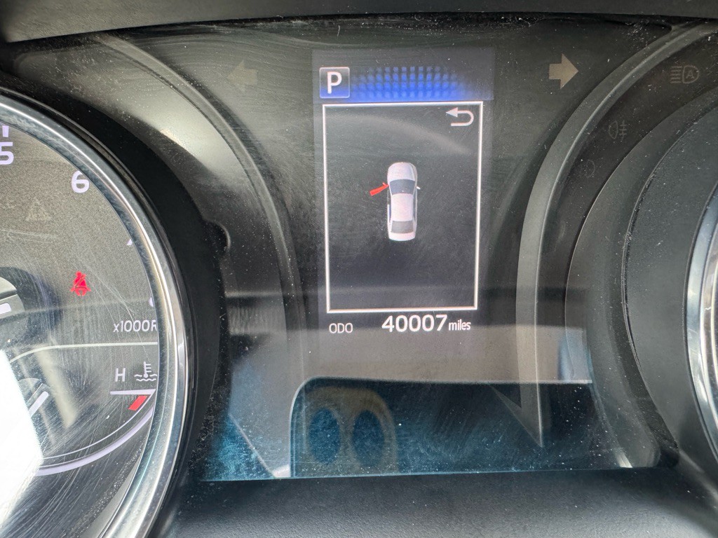 2019 Toyota Camry Image 12