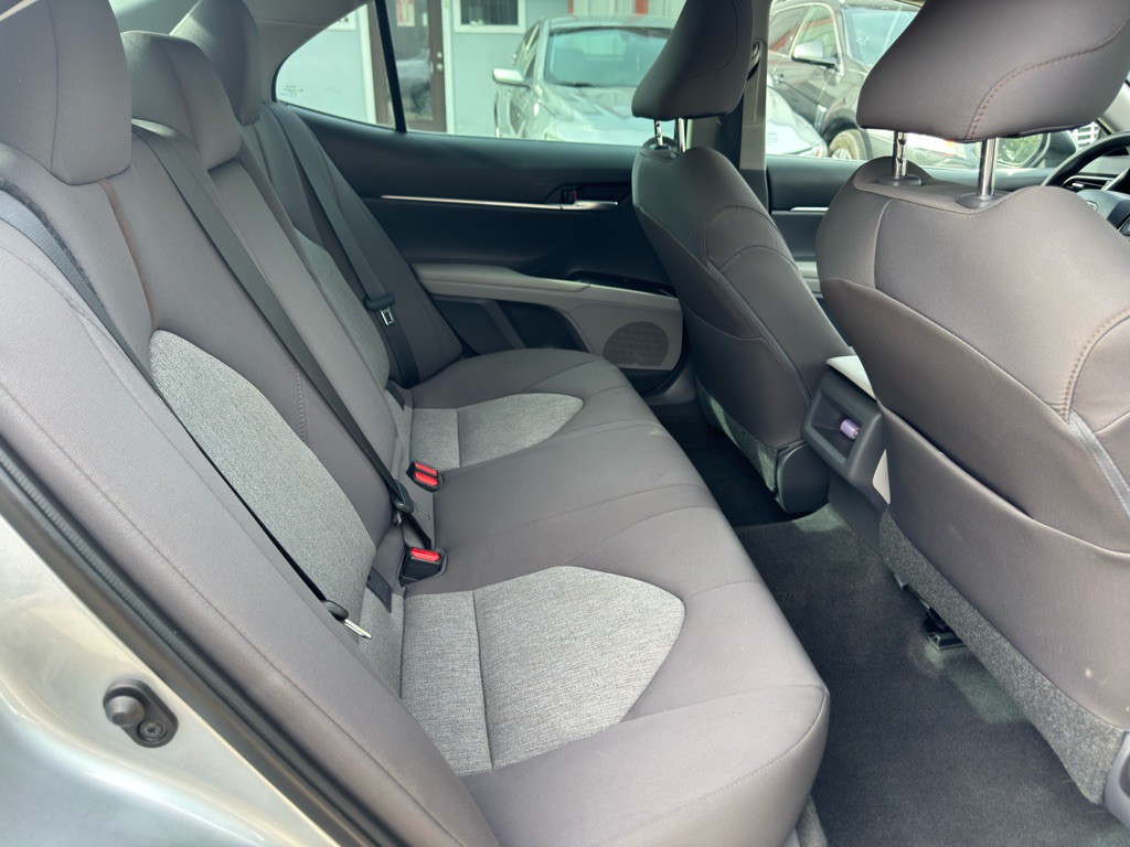 2019 Toyota Camry Image 14