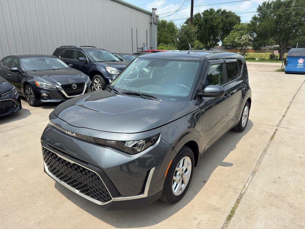 2024 Kia Soul Image 2