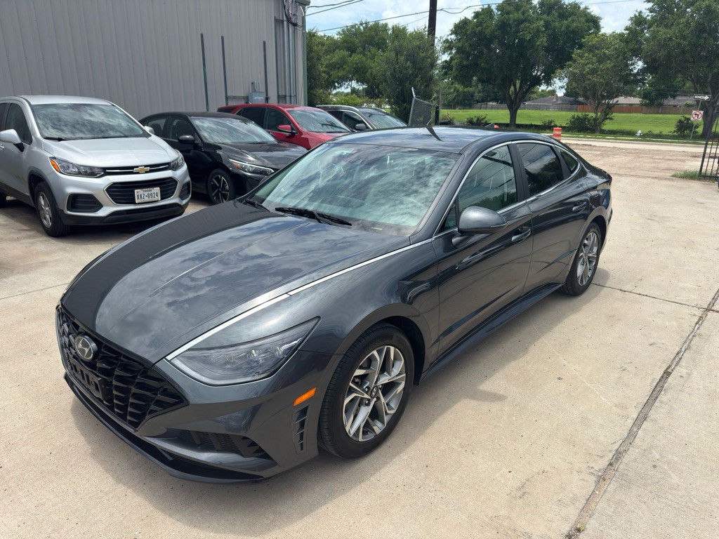 2023 Hyundai Sonata Image 2