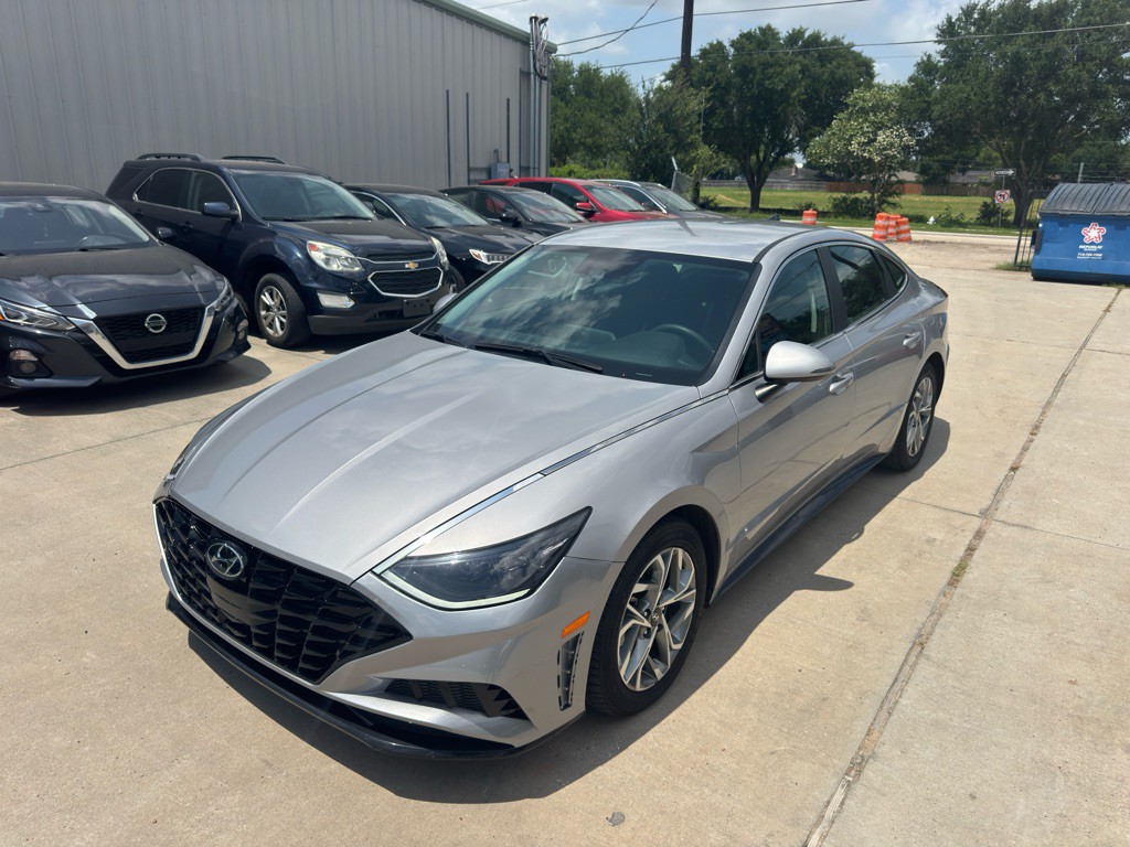 2023 Hyundai Sonata Image 2