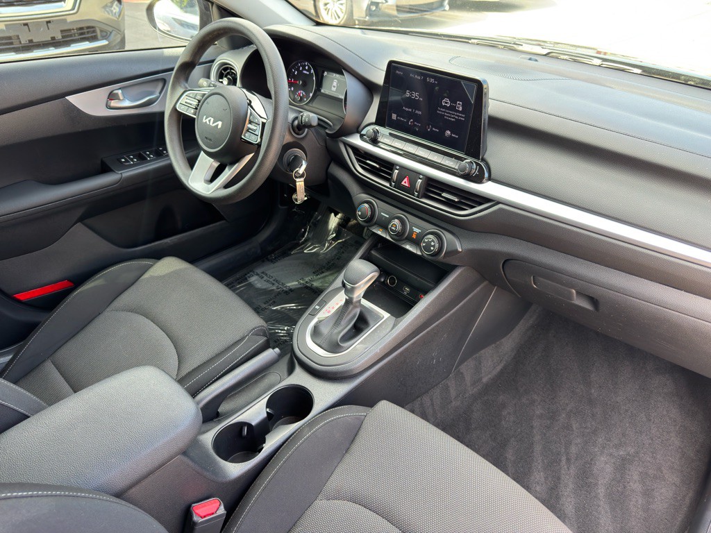 2024 Kia Forte Image 14