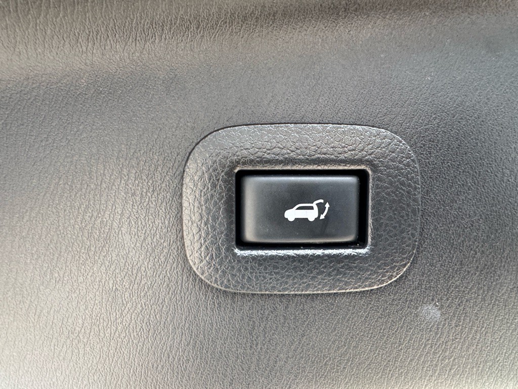 2020 Nissan Armada Image 22