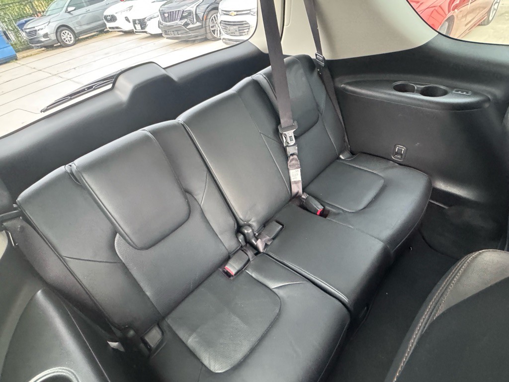 2020 Nissan Armada Image 25