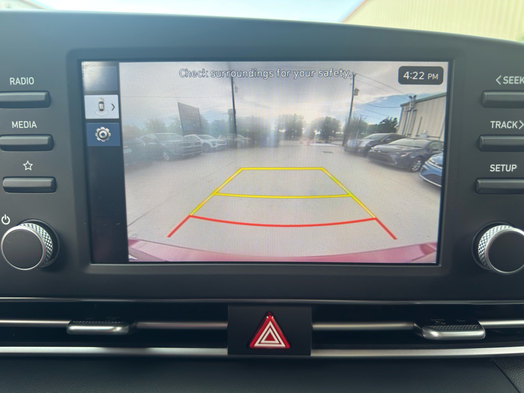 2025 Hyundai Elantra Image 10