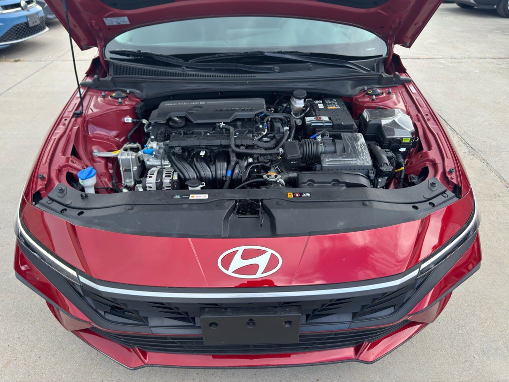 2025 Hyundai Elantra Image 23