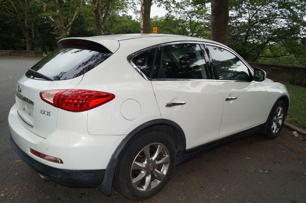 2008 INFINITI EX35 Image 9