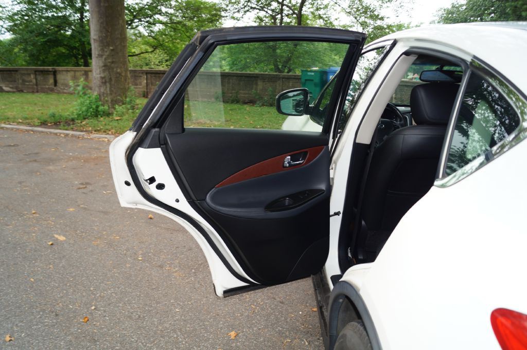 2008 INFINITI EX35 Image 25
