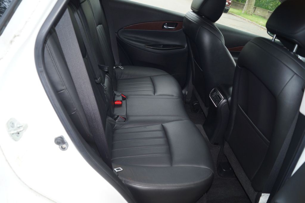 2008 INFINITI EX35 Image 28