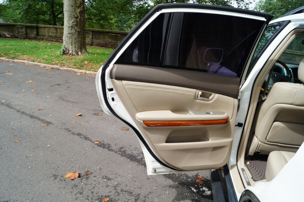 2006 Lexus RX 330 Image 25