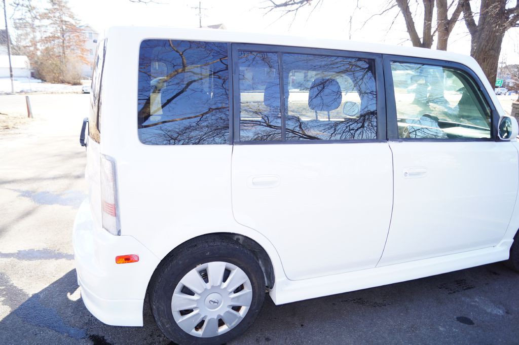 2006 Scion xB Image 10