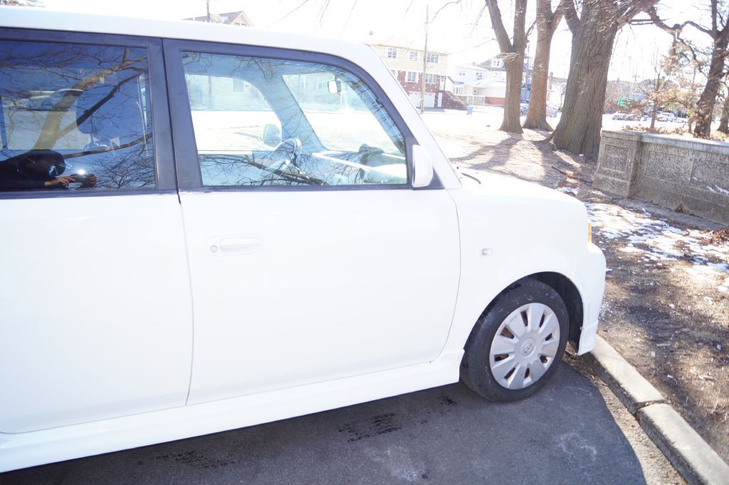 2006 Scion xB Image 11