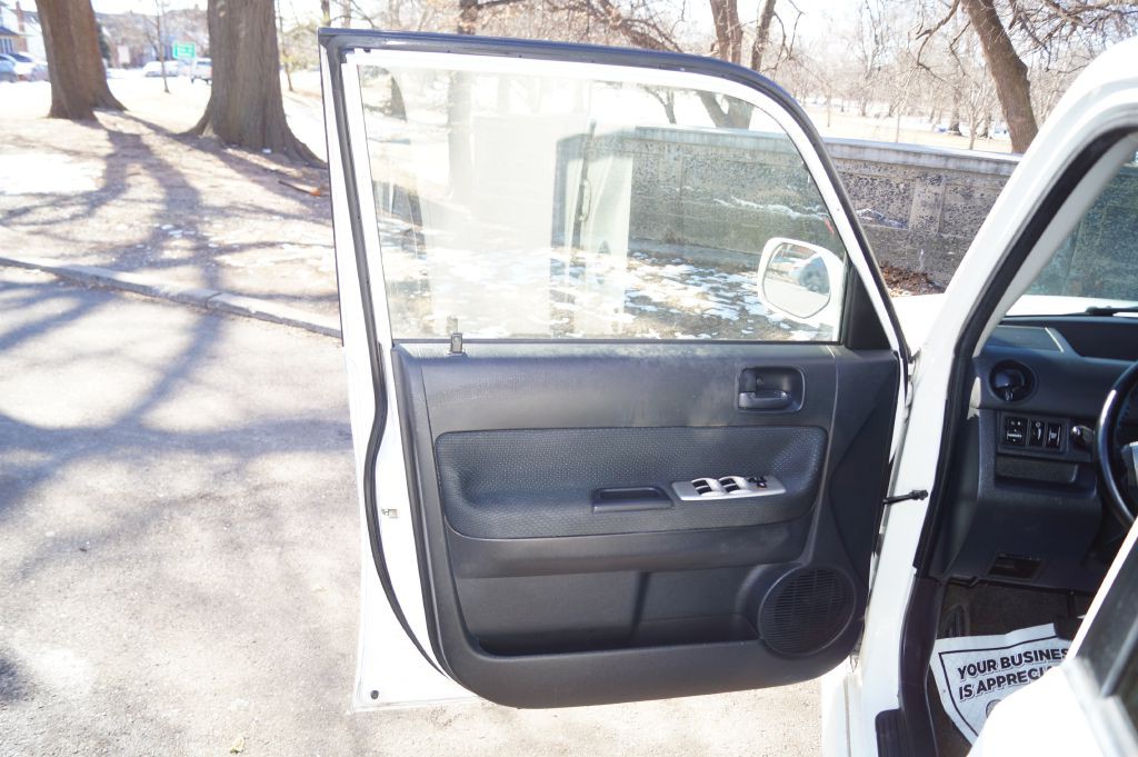 2006 Scion xB Image 17