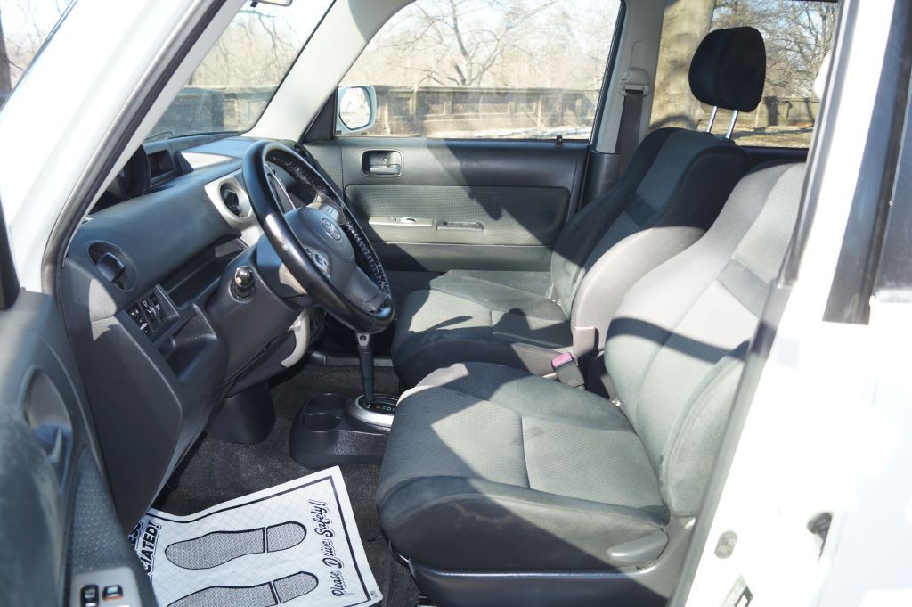 2006 Scion xB Image 18