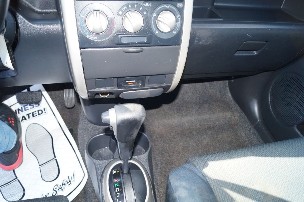 2006 Scion xB Image 21