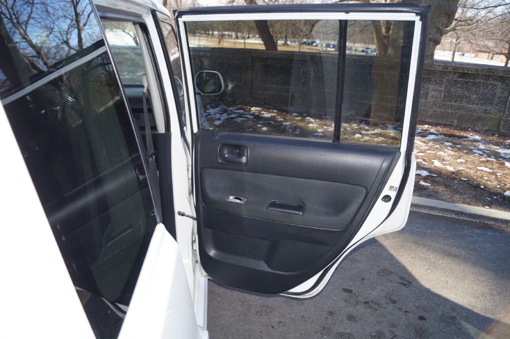 2006 Scion xB Image 27