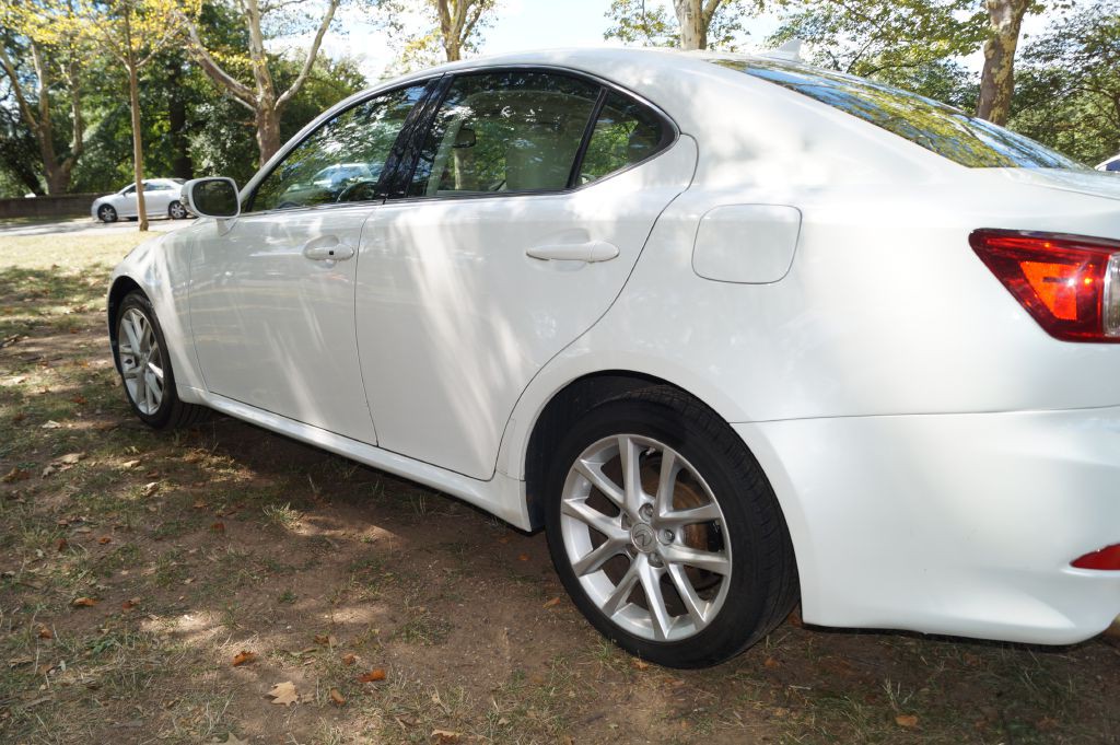 2011 Lexus IS 250 Image 7