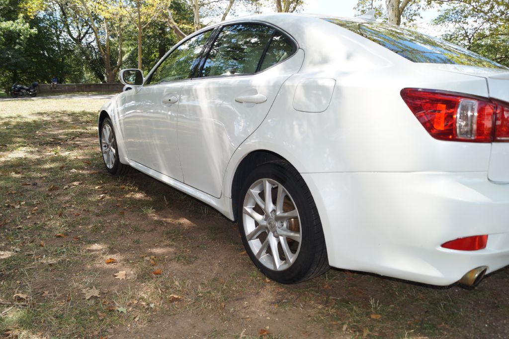 2011 Lexus IS 250 Image 8