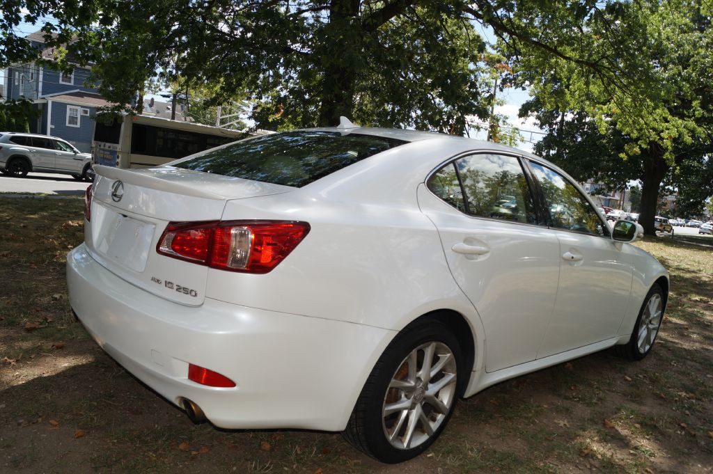 2011 Lexus IS 250 Image 10