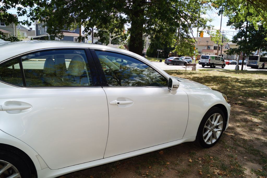 2011 Lexus IS 250 Image 12