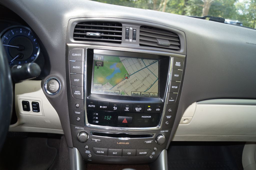 2011 Lexus IS 250 Image 20