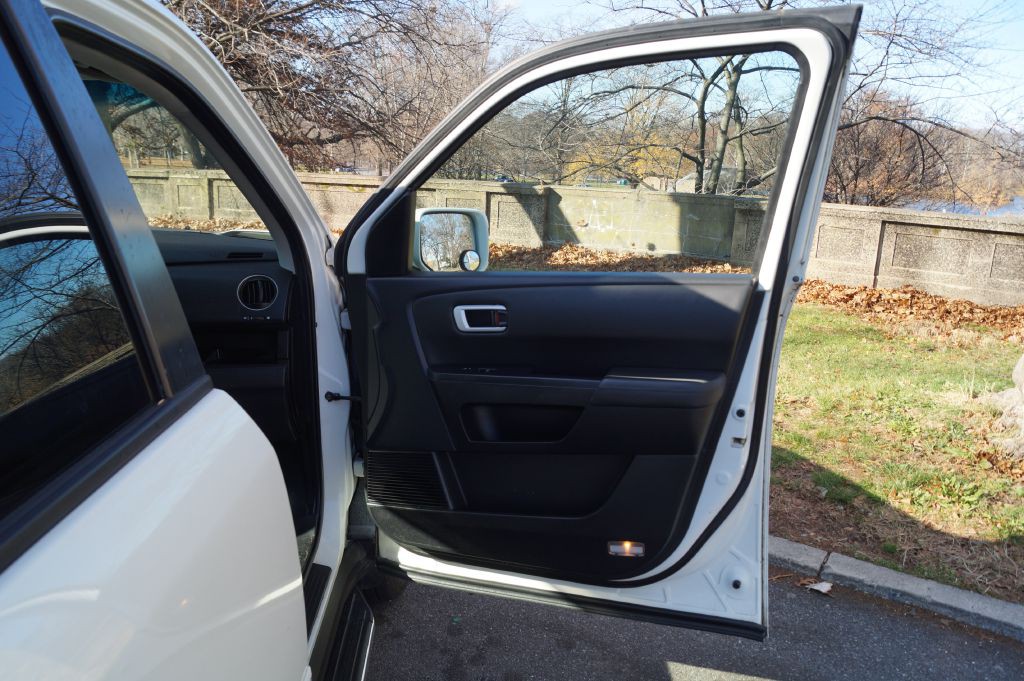 2015 Honda Pilot Image 24