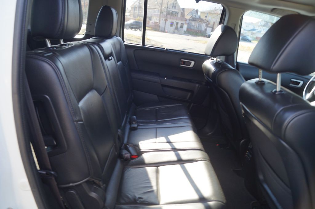 2015 Honda Pilot Image 30