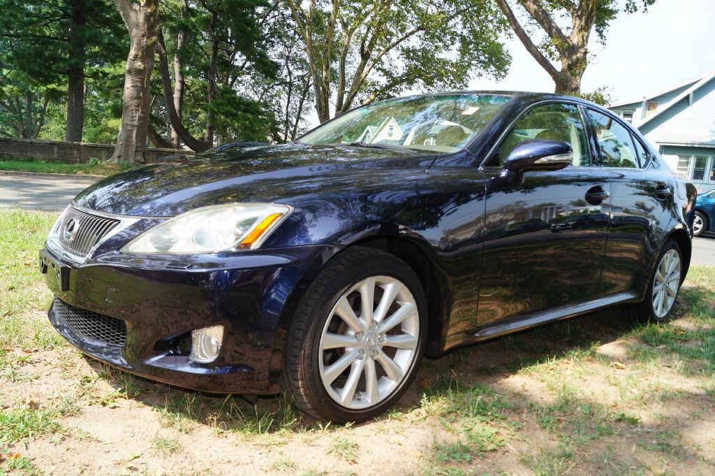 2010 Lexus IS 250 Image 3