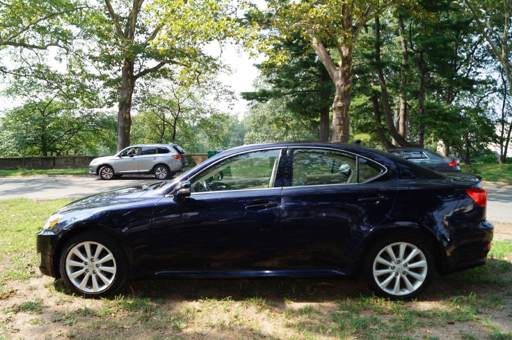 2010 Lexus IS 250 Image 6