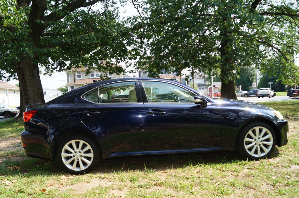 2010 Lexus IS 250 Image 12