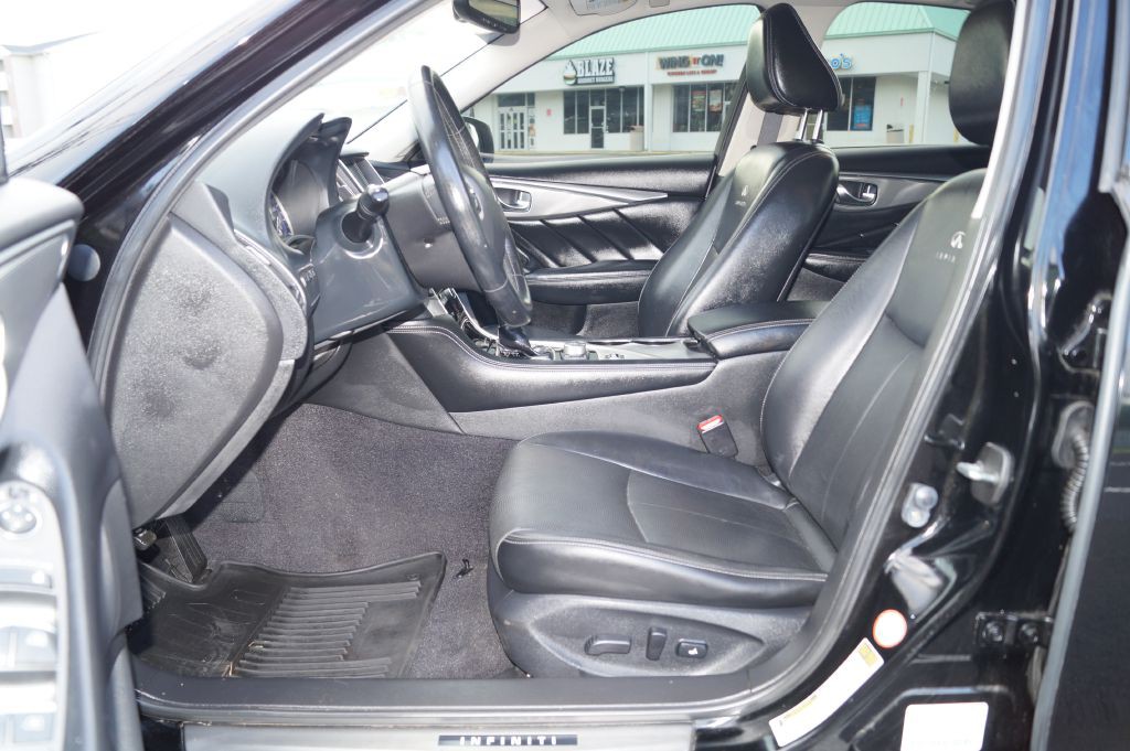2014 INFINITI Q50 Image 17