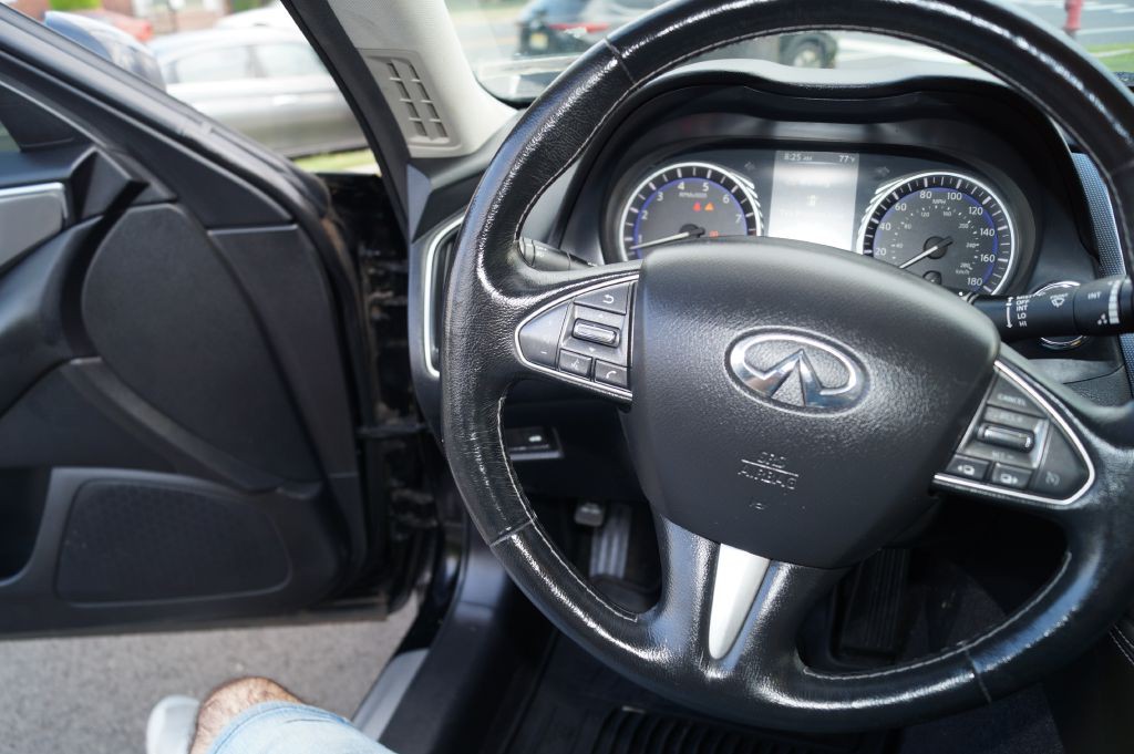 2014 INFINITI Q50 Image 18