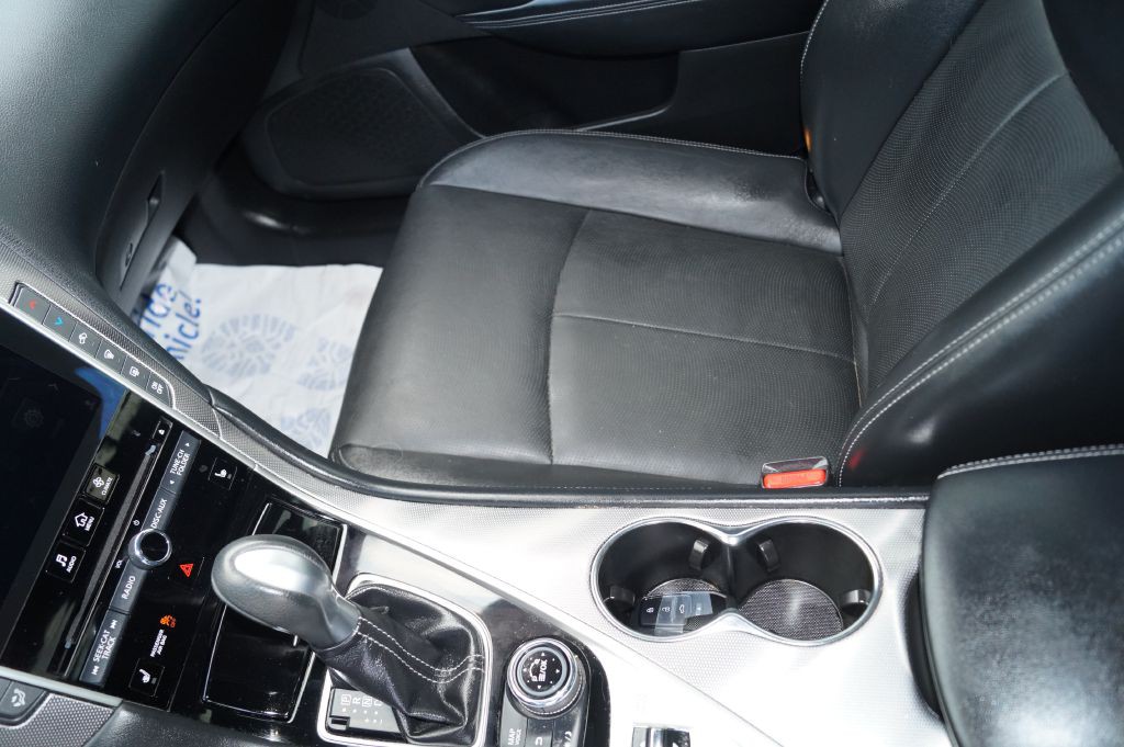 2014 INFINITI Q50 Image 21